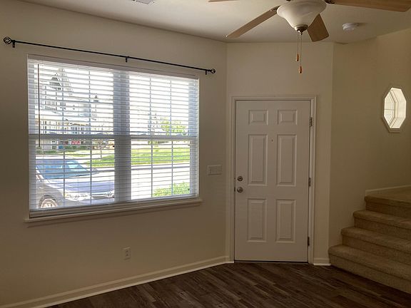 5th image of 3332 Apple Blossom Way Unit 4