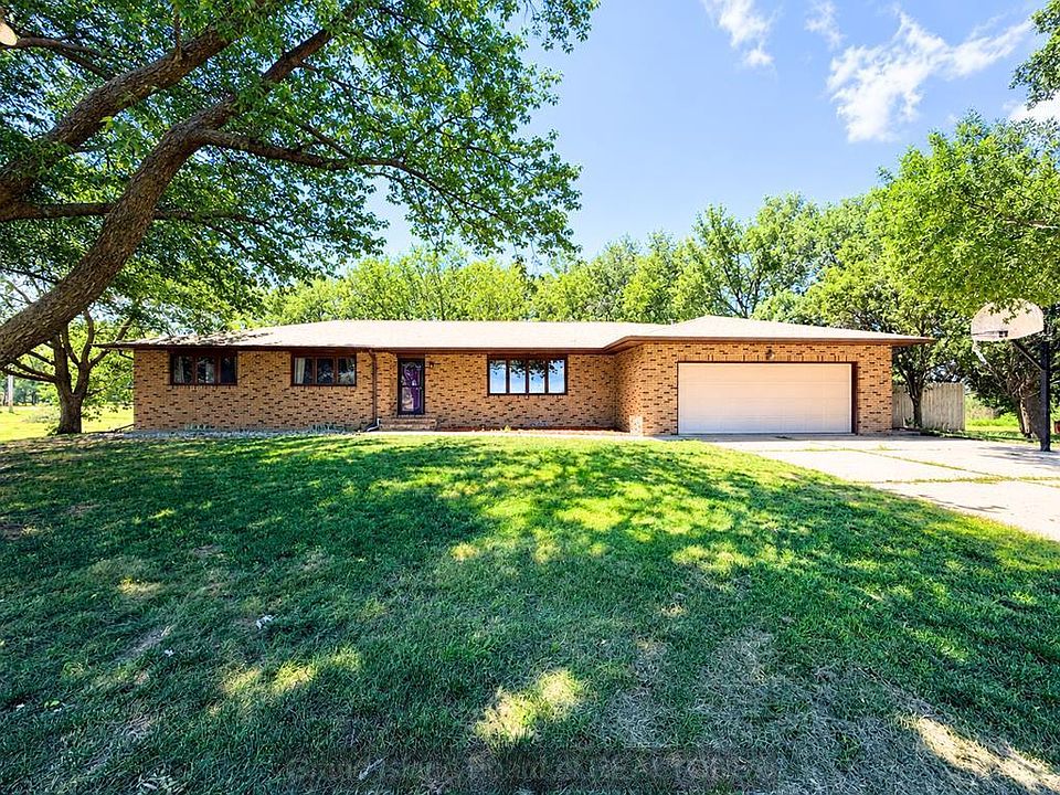 1st image of 1004 Worms Rd