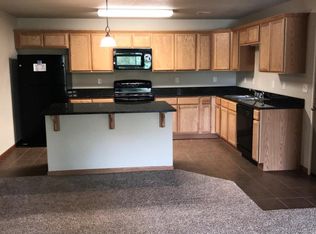 310 Hunter Pl APT 207, Manhattan, KS 66503