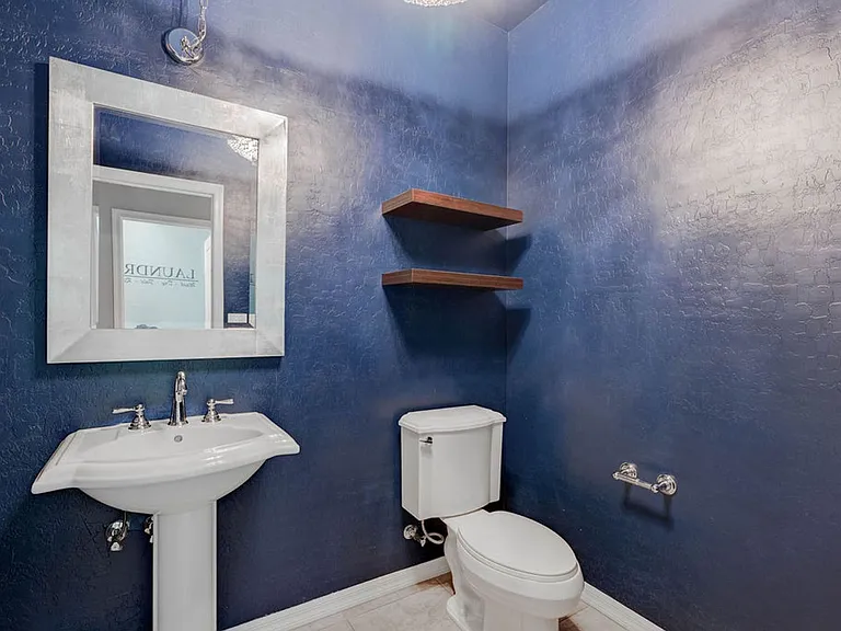 2589 Chateau Clermont St — Photo 24