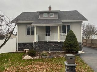692 Woodrow Ave, Bridgewater, NJ 08807