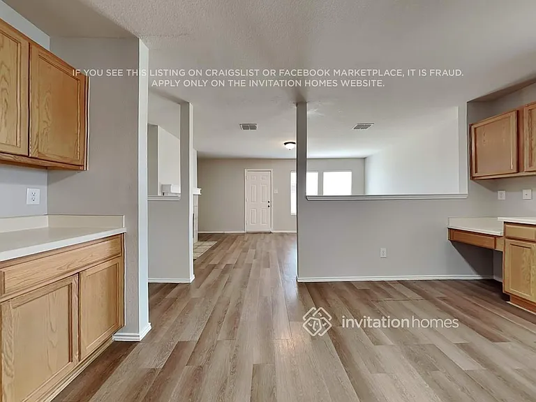 1313 Cyprus Dr — Photo 7