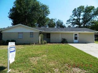 615 Cherokee Trce, Athens, TX 75751