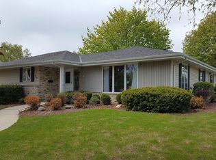903 7th Ave, Grafton, WI 53024