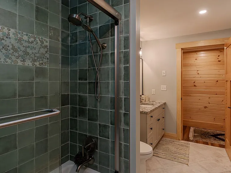 500 Woodward Hill Rd — Photo 3