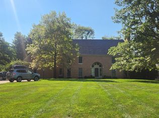 4240 N Riverside Dr, Columbus, IN 47203