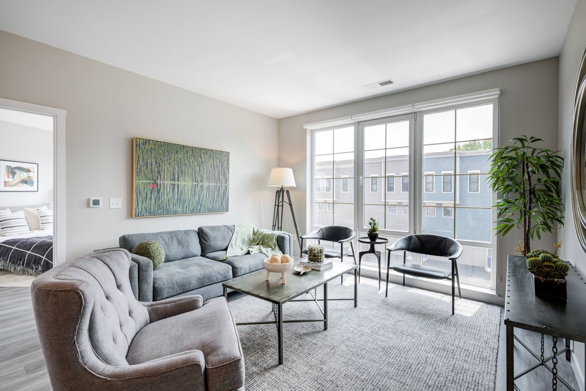 2 Bedroom Apartment Home