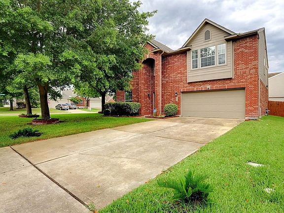 2nd image of 859 Bottle Brush Dr
