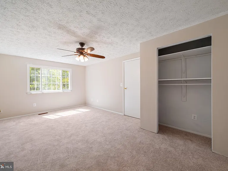 1103 Burwick Dr — Photo 25