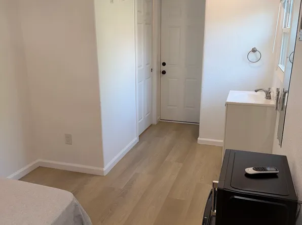 4859 Monroe Ave, San Diego, CA 92115