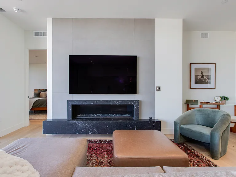 5000 N Camelback Ridge Dr #206 — Photo 19