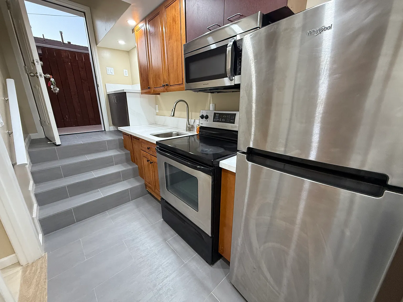 2 bed, $2,695 — Photo 3