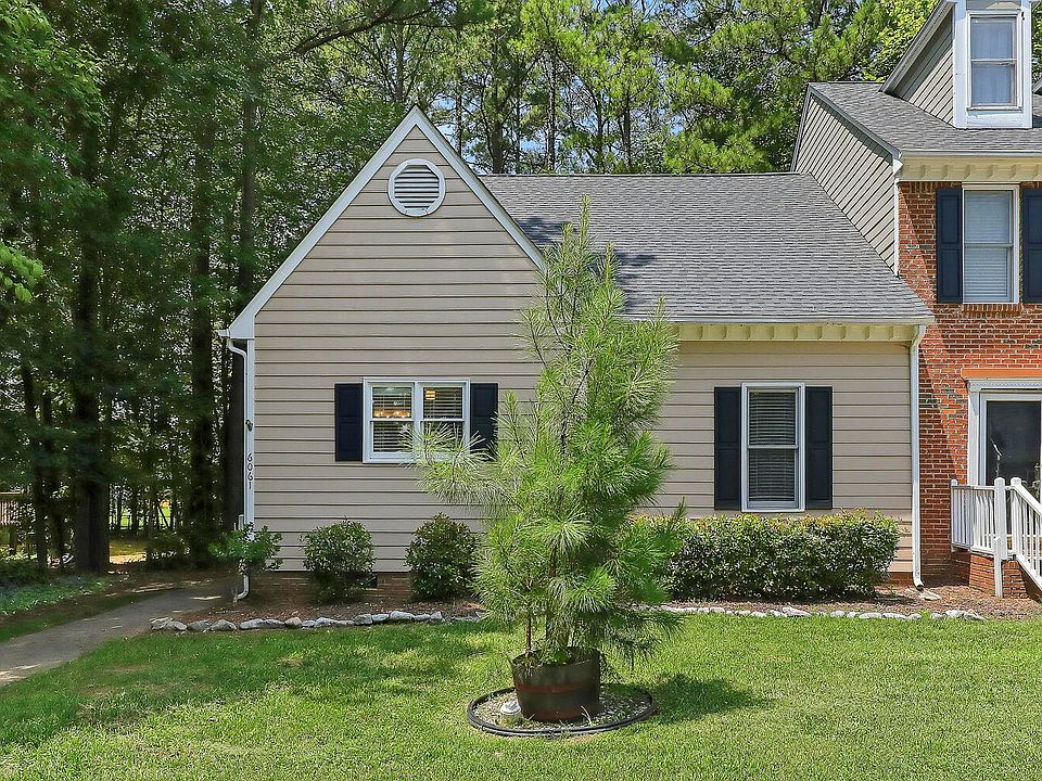 1st image of 6061 Epping Forest Dr