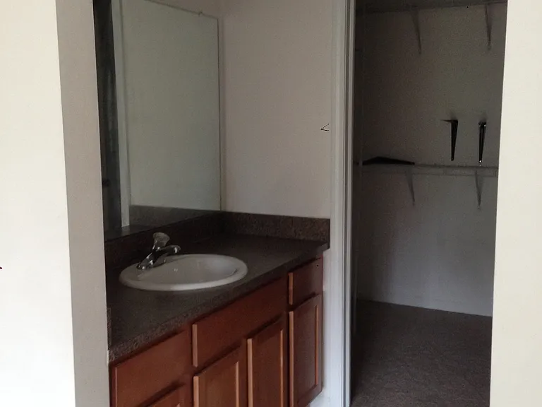 23870 Northstone Village Dr — Photo 30