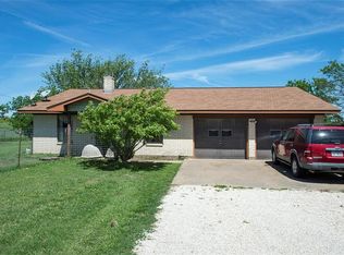 301 County Road 372, Jarrell, TX 76537