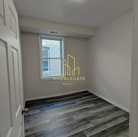 405 N 5th St #33B — Photo 3