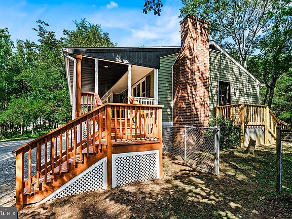 4th image of 29 Whispering Oaks Ln