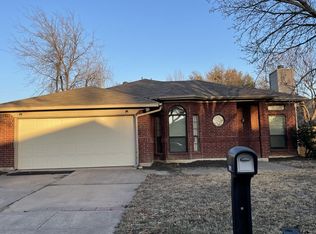 6011 Fern Meadow Rd, Arlington, TX 76017