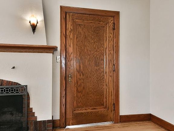 Door to Front Entrance