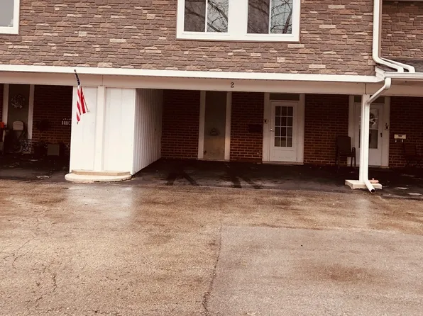2 Cour Deauville, Palos Hills, IL 60465