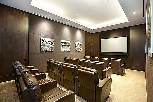 Rented by BLU Real Estate | media 32