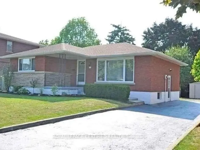 102 Laurier Ave #BASEMENT ROOM FOR R — Photo 1