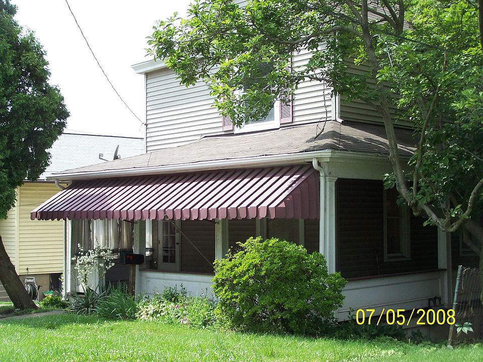 Vinyl Siding and Roof 6 yrs