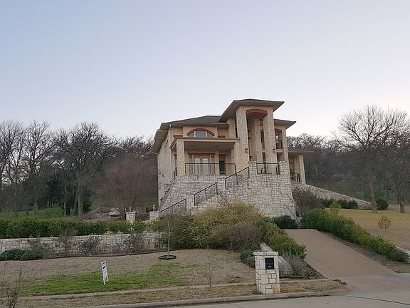 4th image of 2460 Creekwood Dr