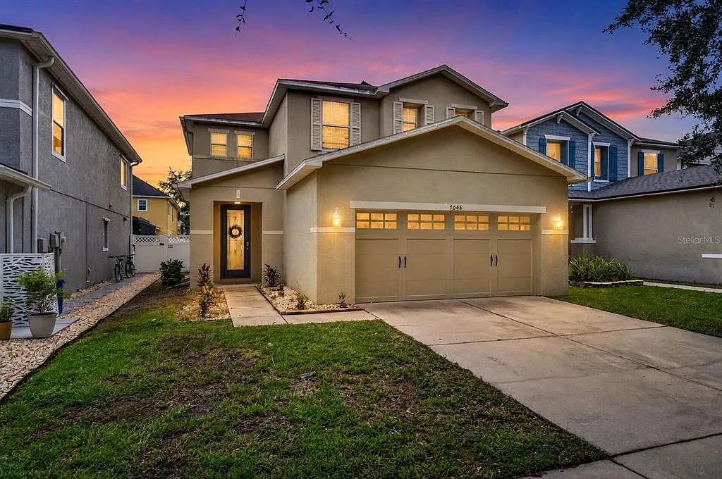 3 bed, 2.5 bath, 1719 sqft, $2,200 — Photo 1