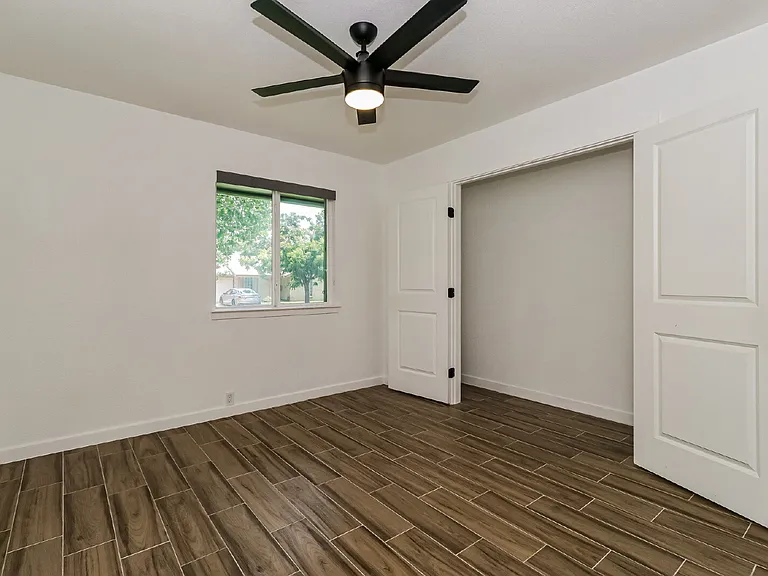 2309 Southern Oaks Dr — Photo 11