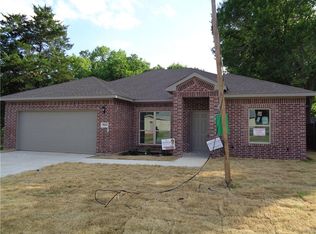 5041 Veterans Dr, Dallas, TX 75241