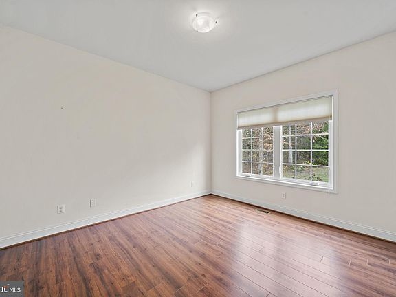 3rd image of 26476 Daniels Point Dr