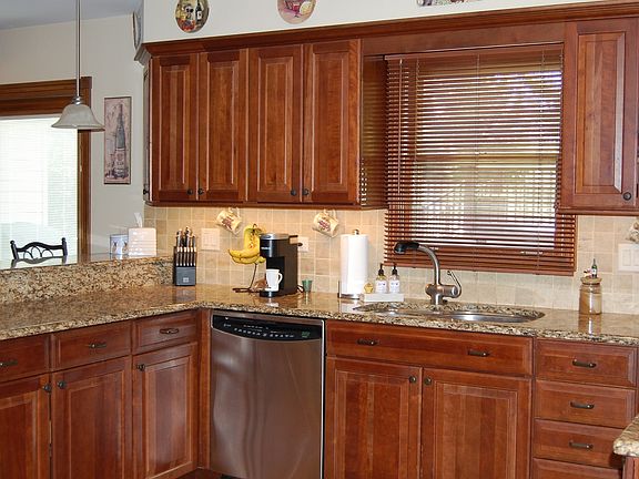 2nd image of 109 Claremont Dr