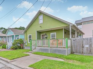 1209 11th St, Galveston, TX 77550