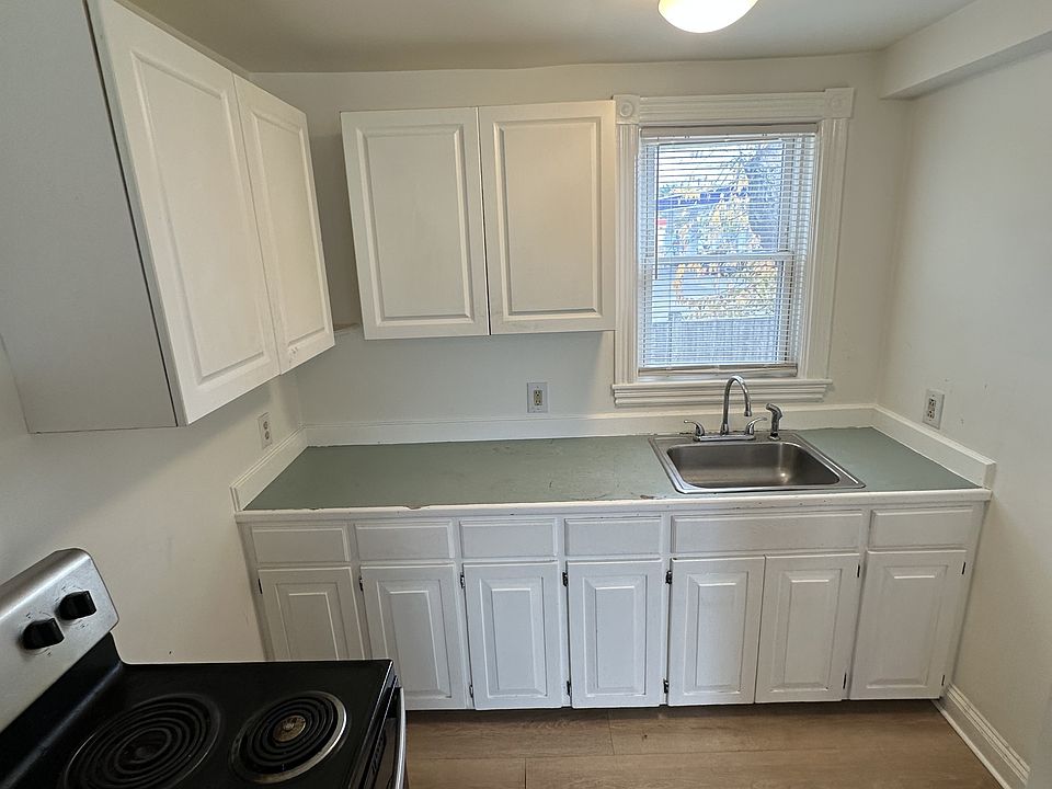 1st image of 1478 Broadway St #1