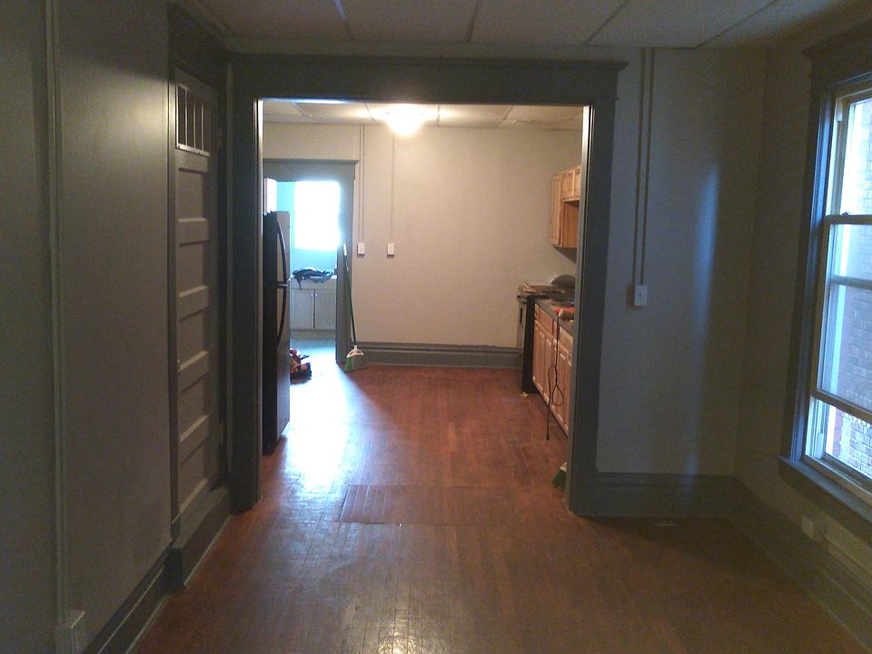1st image of 918 Eutaw Pl #1