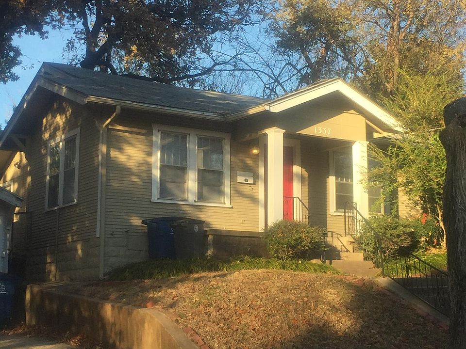 2nd image of 1337 E 17th Pl