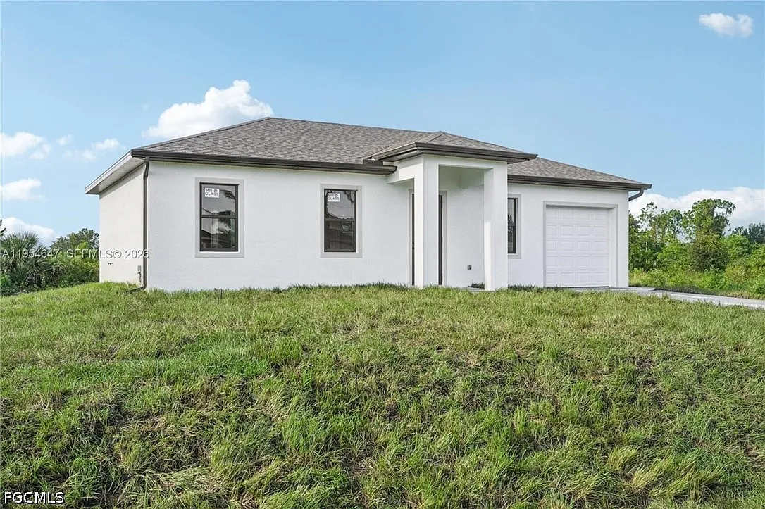 3 bed, 3.0 bath, 1061 sqft, $1,995 — Photo 3