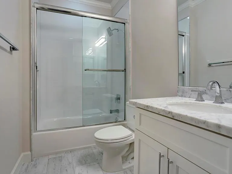1522 Dunlavy St #B — Photo 9