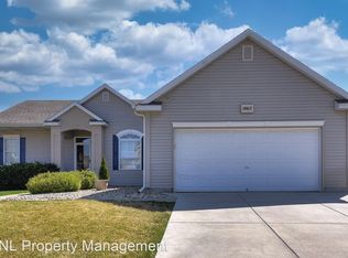 19617 Poppleton Ave, Omaha, NE 68130