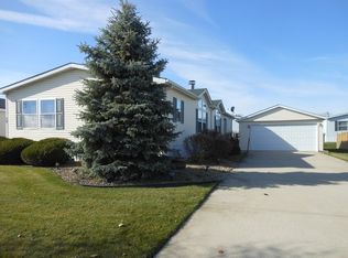 78 Begonia Dr, Matteson, IL 60443