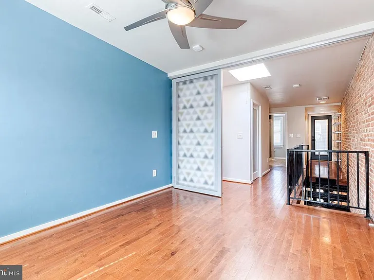 112 N Streeper St — Photo 15