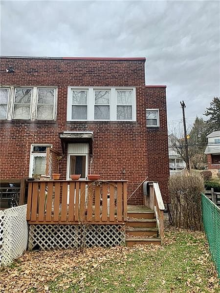 2nd image of 1817 Crosby Ave