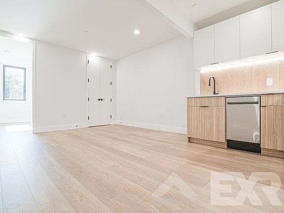 4th image of 1359 Nostrand Ave #3G