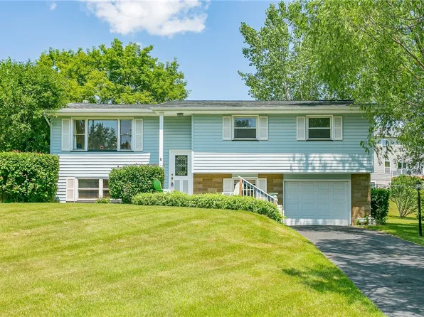 6 Ashwood Dr, Scottsville, NY 14546