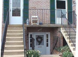 1028A Brixton Ct, Sterling, VA 20164