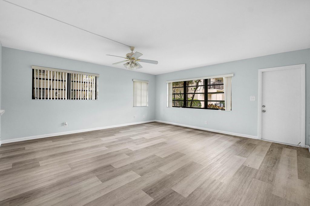 1779 NE 39th Court #1106, photo 6