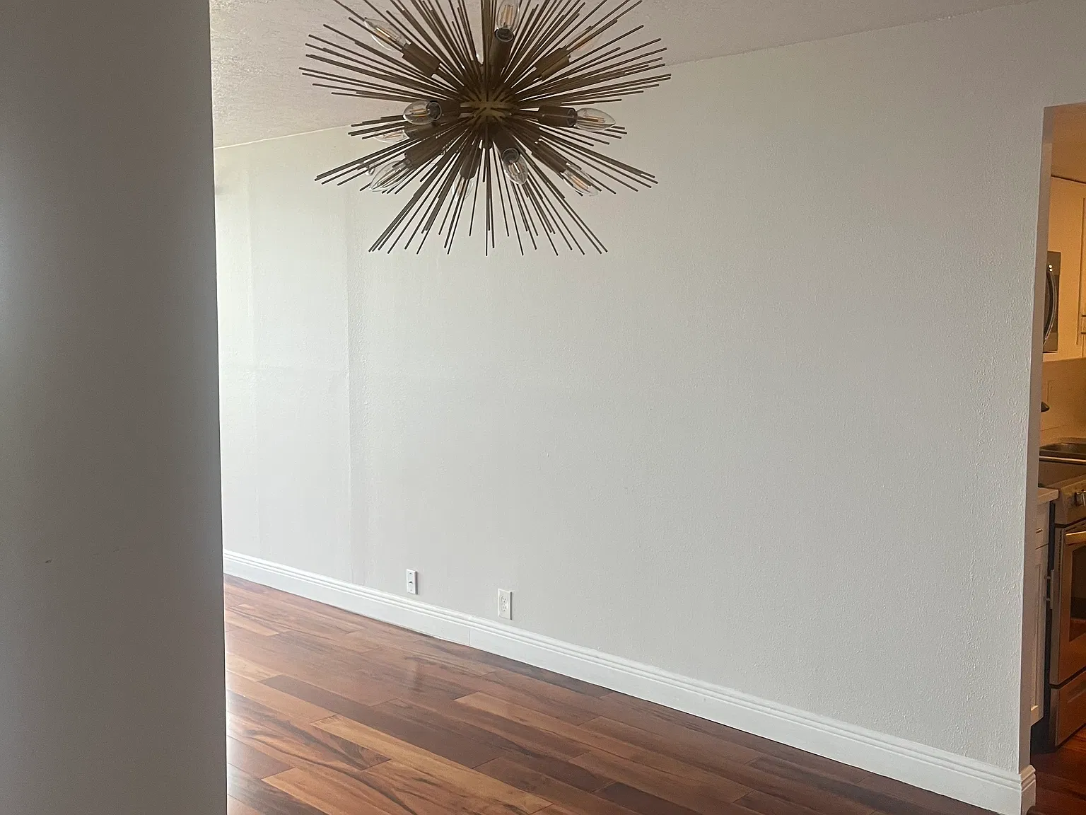2 bed, 1105 sqft, $2,000 — Photo 2
