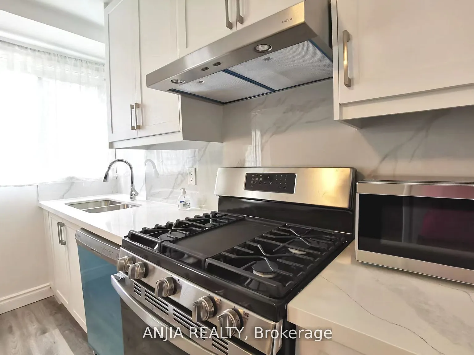 1 bed, $1,850 — Photo 2