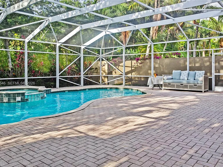 6885 NW 75th Pl — Photo 44